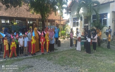 PENYAMBUTAN SISWA BARU SD NEGERI KENDALSERUT 03